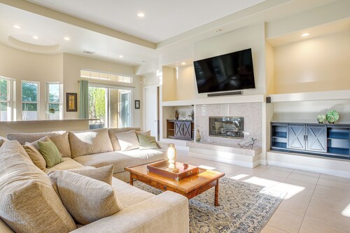 Saltwater Pool & Hot Tub at Mission Hills Home!