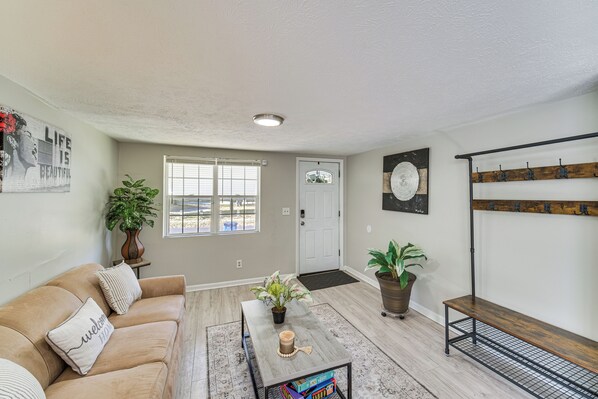 House (6 Bedrooms) | Interior - 8 Mi to Dtwn: Cleveland Family Home (Cleveland)