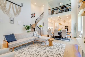 Interior - 12 Mi to Historic Georgetown: Hill Country Home (Georgetown)