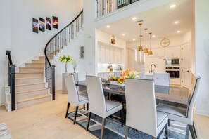 Interior - 12 Mi to Historic Georgetown: Hill Country Home (Georgetown)