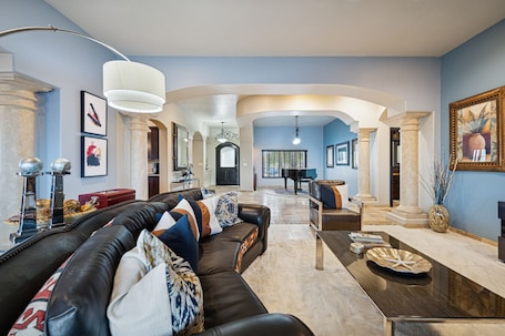 TV, fireplace, books. Luxe Ranch w/ Four Peaks Views & Outdoor Fireplace