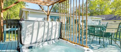 House (3 Bedrooms) | Front of property