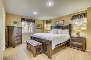 House (4 Bedrooms) | Interior