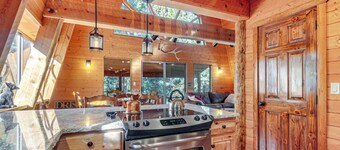 Near National Parks: Duck Creek Cabin Retreat