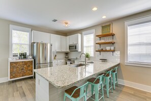 House (2 Bedrooms) | Interior - Resort-style Port St Joe Escape ~ 3 Mi to Downtown (Port St. Joe)