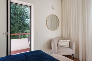 Apartment (3 Bedrooms) | Interior - Acm021 Bombarda Homes, Spacious 3BR for Families (Porto)