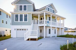 Exterior - Ocean side 7 min Pool Heat walk2beach,6BR,Pool,HotTub,Foosball Pet Friendly (Corolla)