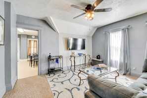 Apartment (2 Bedrooms) | Interior - < 2 Mi to Hospitals & University: South Wedge Apt! (Rochester)