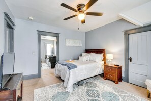 Apartment (2 Bedrooms) | Interior - < 2 Mi to Hospitals & University: South Wedge Apt! (Rochester)