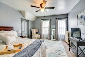 Apartment (2 Bedrooms) | Interior - < 2 Mi to Hospitals & University: South Wedge Apt! (Rochester)