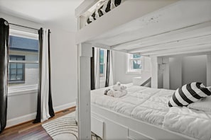 4 chambres, fer et planche à repasser, accès au Wi-Fi (inclus)