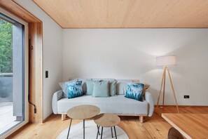 TV - Apartment 'Buche' with Balcony and Wi-Fi (Sankt Blasien)