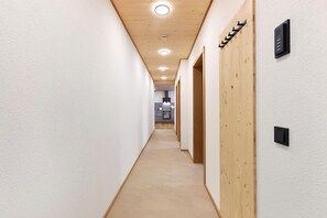 Interior - Apartment 'Buche' with Balcony and Wi-Fi (Sankt Blasien)