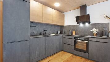 Frigorífic, forn, placa de cuina i rentaplats