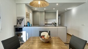 Ảnh chưa phân loại, 5 trong số 37 ảnh, nút