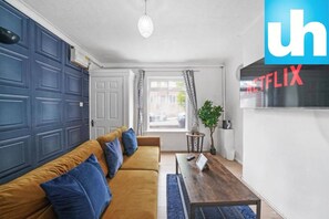 2 bedrooms - Unwind Accommodation Solution Apartment 2 (London)