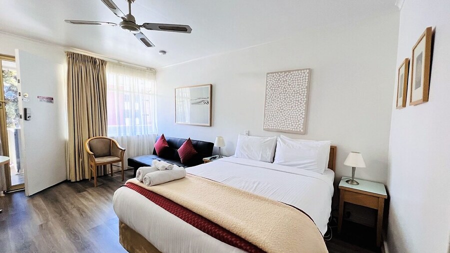 Unwind Glenelg Studio Apartment no 30