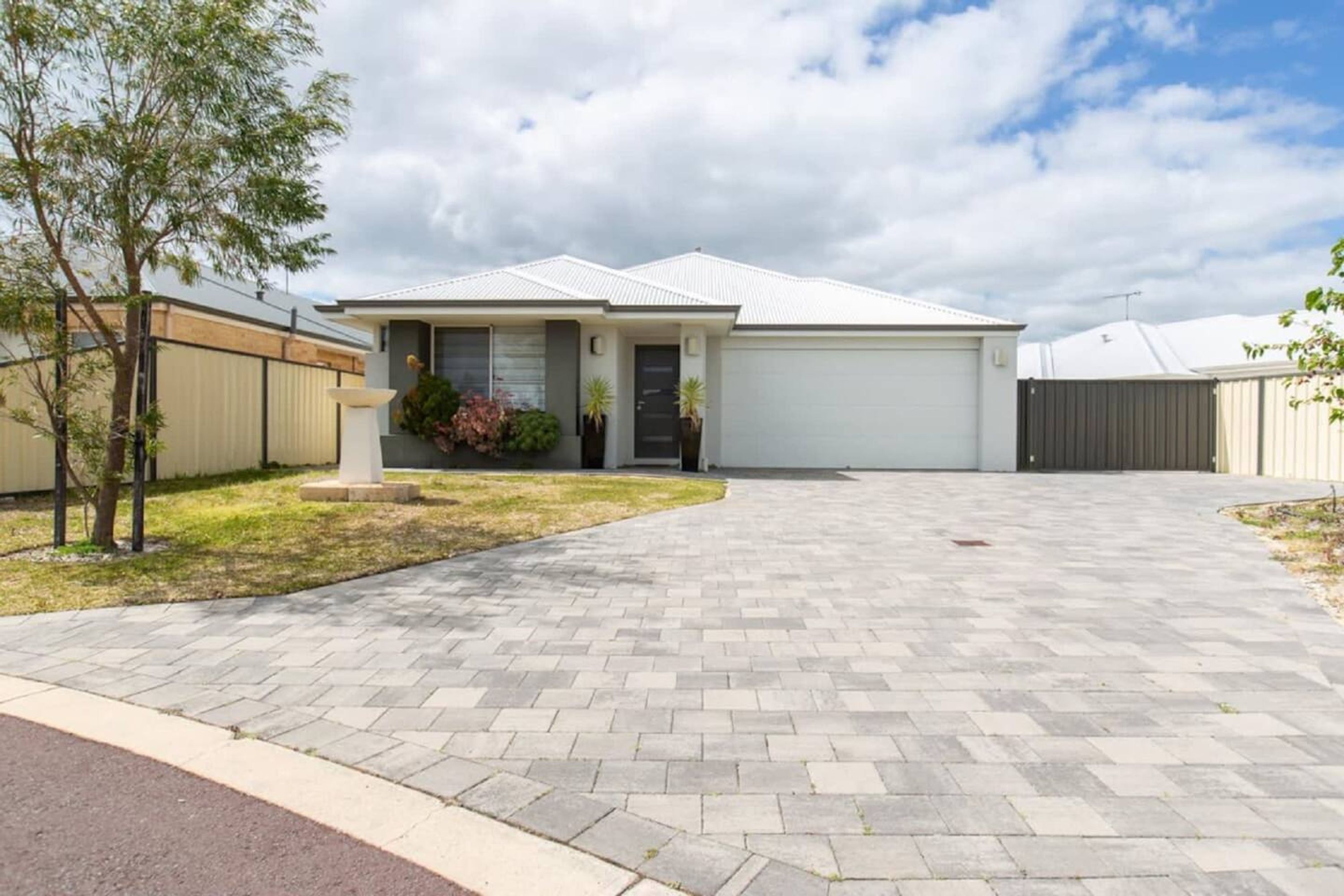 Nhà | 4 phòng ngủ 