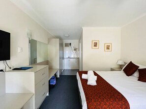 Apartment | 1 bedroom - Unwind Glenelg Studio Apartment no 31 (Adelaide)