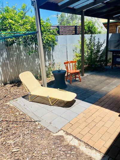 Unwind Retro-vibe Pet Friendly