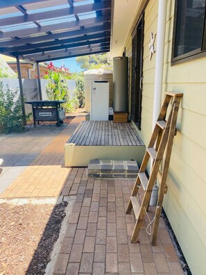 2 bedrooms - Unwind Retro-vibe Pet Friendly (Adelaide)