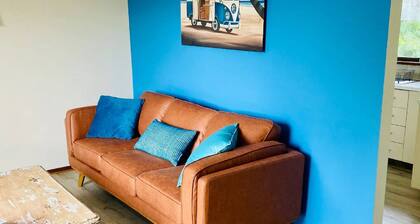 Unwind Retro-vibe Pet Friendly