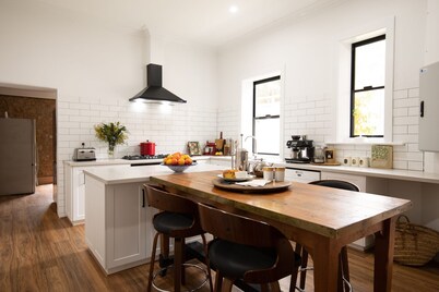 Unwind Mannum Riverside Retreat