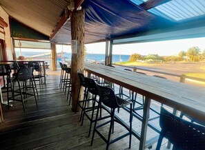 House | 5 bedrooms - Saltwater Breeze - Ocean Views 5BR Beach House (Port Victoria)