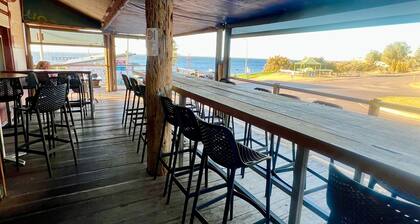 Saltwater Breeze - Ocean Views 5BR Beach House