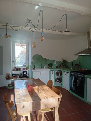 Private kitchen