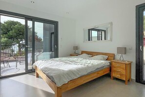 3 Schlafzimmer, Bügeleisen/Bügelbrett, WLAN, Bettwäsche
