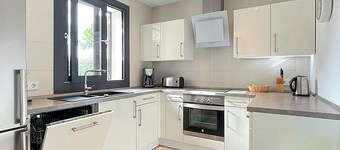 Casa Limón vacation home for up to 6 guests in Cala Pi with sea views and private pool