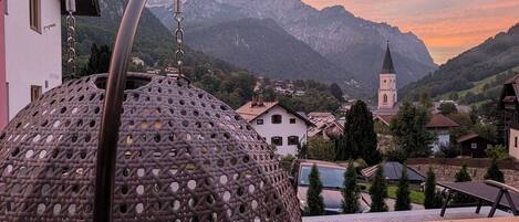 تناول الطعام بالخارج