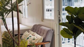 1 habitación, tabla de planchar con plancha, internet y ropa de cama