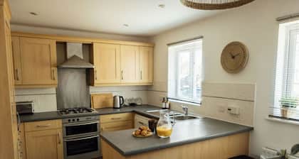 Greenfields House Ashford