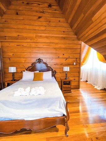 Decoración personalizada, muebles diferentes y wifi gratis