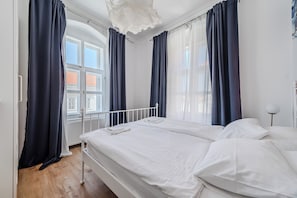Family Apartment, 2 Bedrooms (Old Town Heritage Suite 3) | Free WiFi, bed sheets
