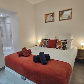 1 bedroom, iron/ironing board, travel cot, free WiFi