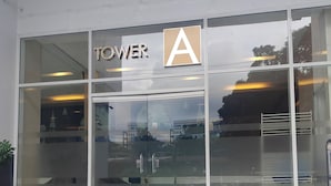 Exterior detail - Cozy Quezon City Condo with Private Pool w Elevator Access (Quezon City)
