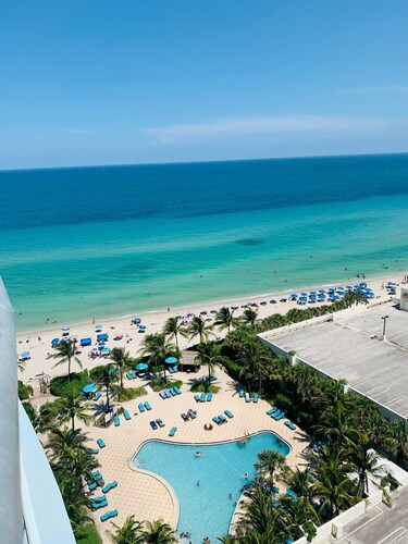 Your Paradise by the Sea. Tides on Hollywood Beach. Penthouse PH 16K