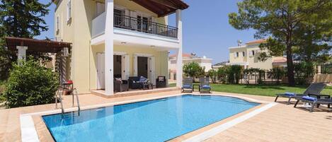 AuĂenpool, beheizter Pool