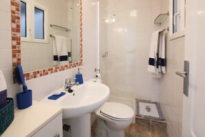 Shower - Holiday home in Cabo de Palos with views (Cabo de palos)