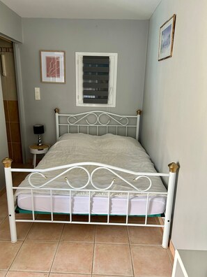 1 dormitori, wifi i roba de llit 