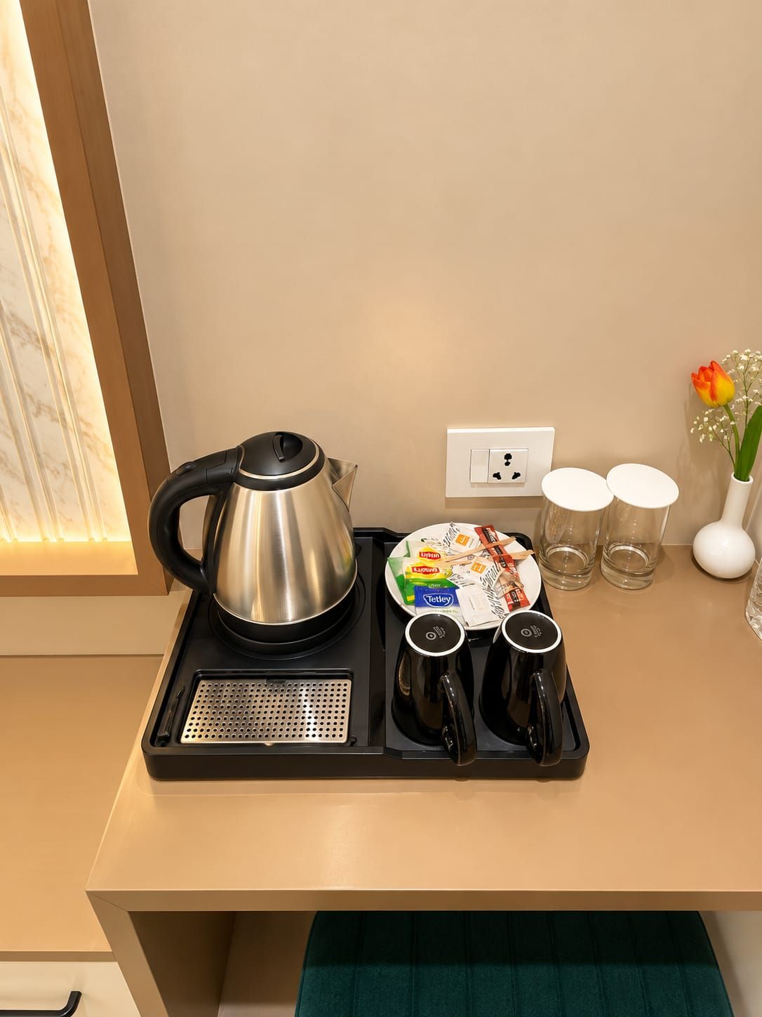 Kopi dan/atau pembancuh kopi