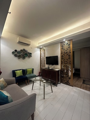 Phòng Suite Deluxe | Khu phòng khách
