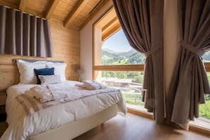 4 chambres, fer et planche à repasser, accès Internet