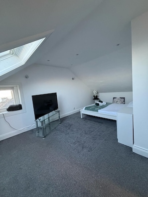 5 bedrooms, free WiFi - Fife coastal corner (Buckhaven)