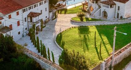 San Tomasini Heritage Hotel