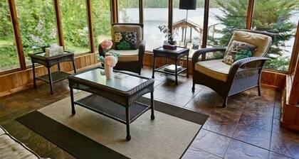 455 Faraday Lake 3 Bedroom Cottage