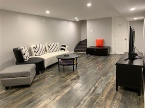 Cottage, 3 Bedrooms | Living area